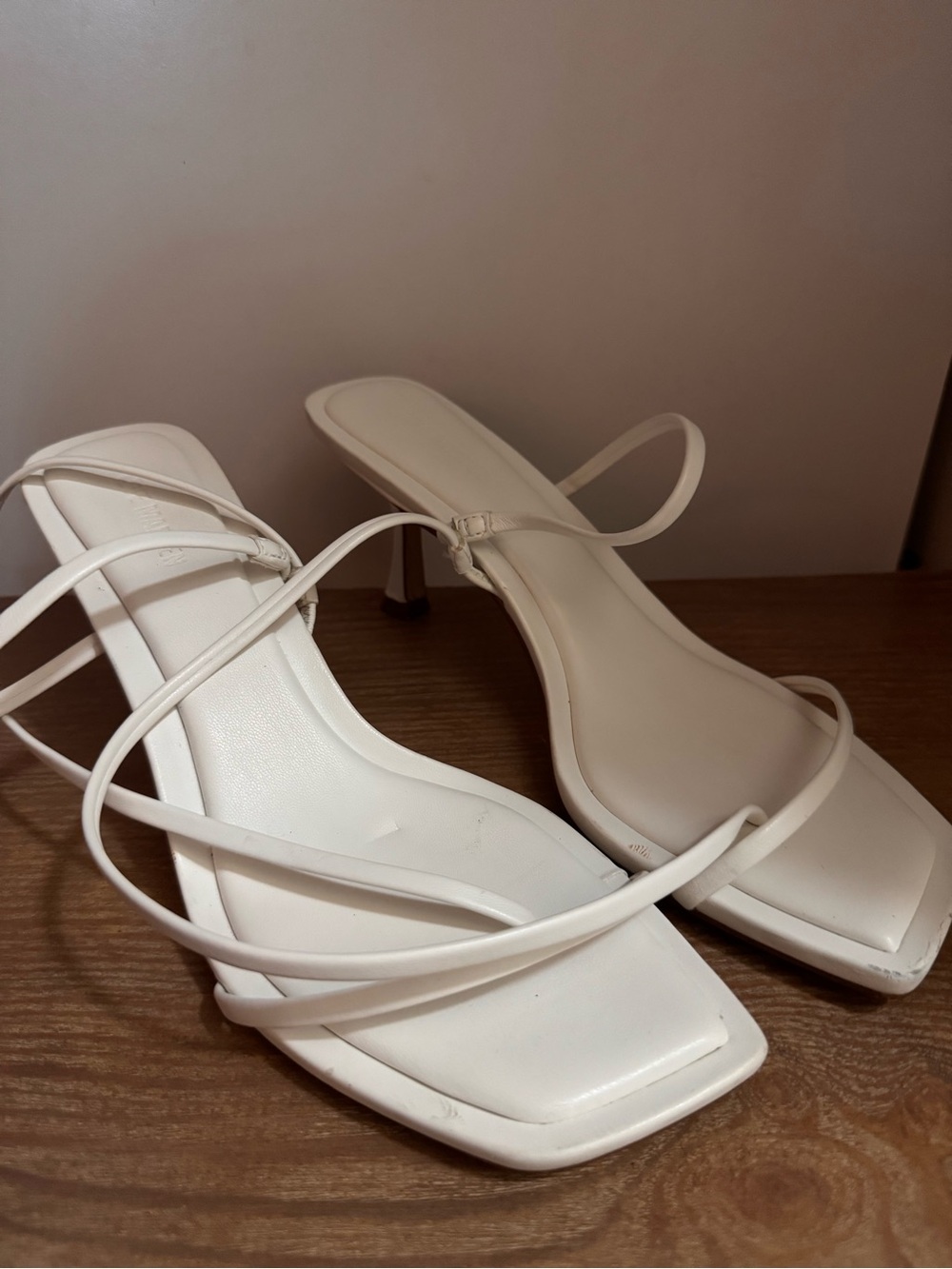STEVE MADDEN White Strappy Square-Toe Heeled Sandals